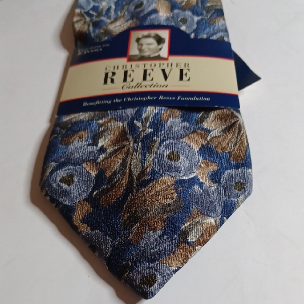 Christopher Reeve 100% Silk Blue and Brown Floral Tie.